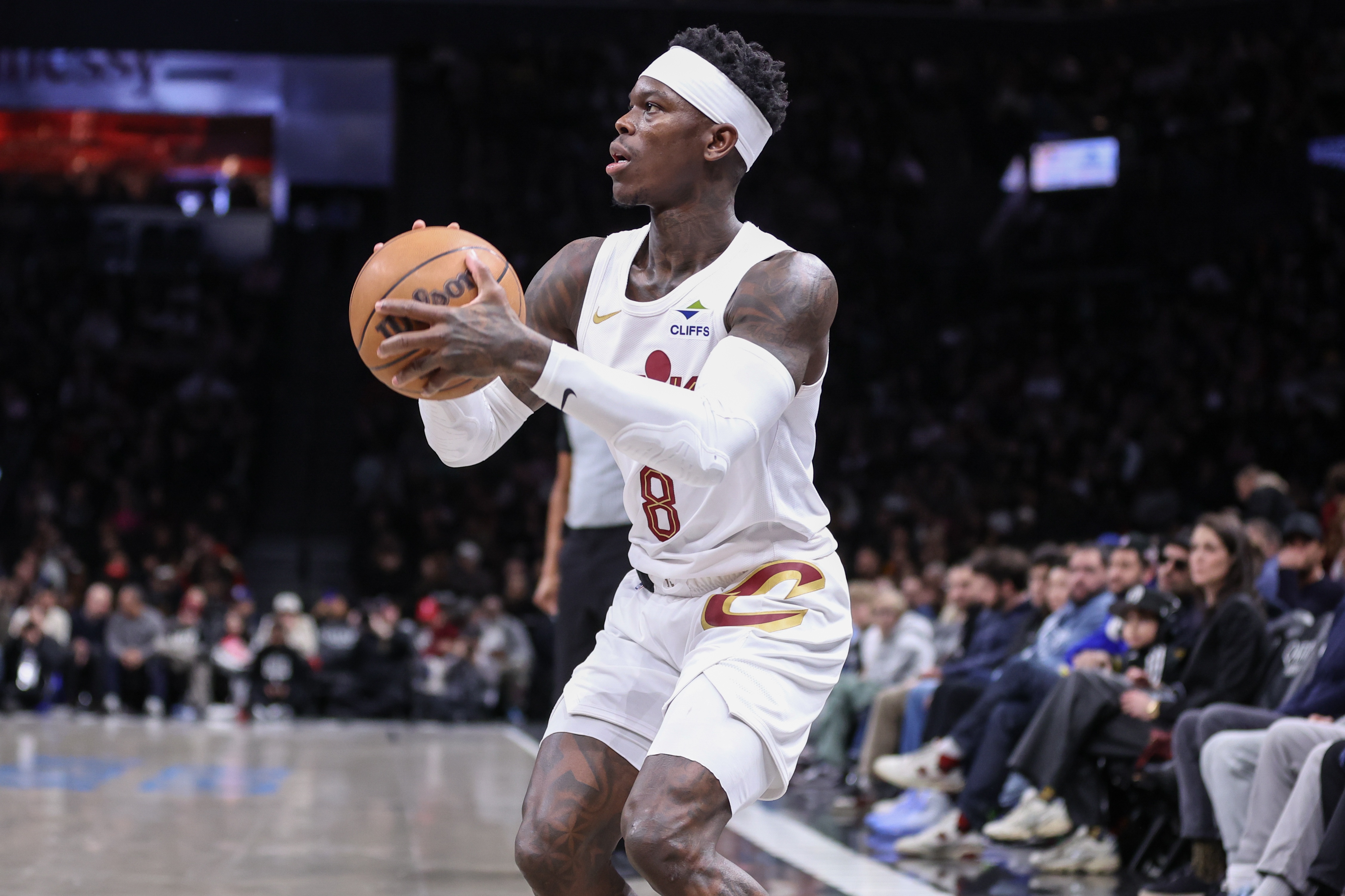 kaiyun-帕森斯：季后赛哈登&amp;米切尔被限制时 施罗德能控球&amp;创造进攻机会